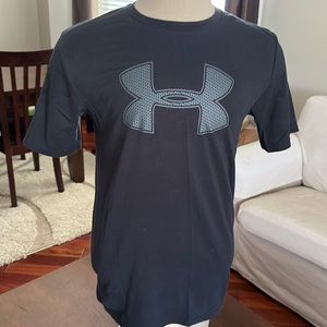 Men’s Under Armour T-shirt, Small HEATGEAR Loose